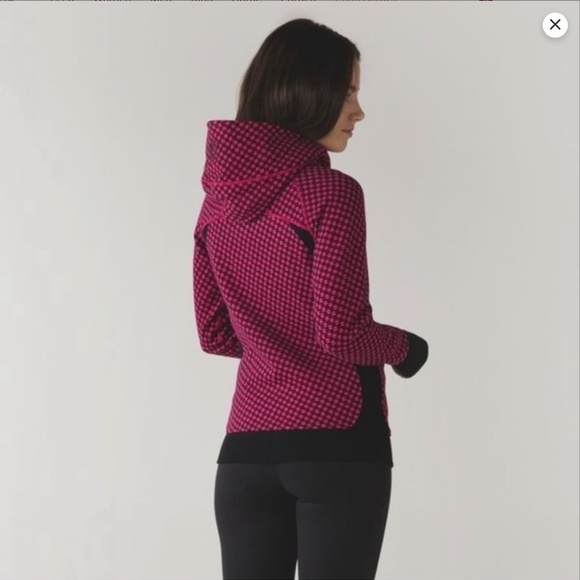 Lululemon Scuba Hoodie III Deep Dive Berry Rumble Black Full Zip, size 6 - Picture 2 of 8